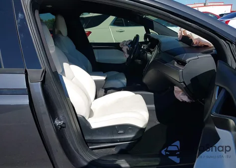 2018 Tesla Model X 100D/75D/P100D z USA, uszkodzony, nr VIN 5YJXCBE43JF107267